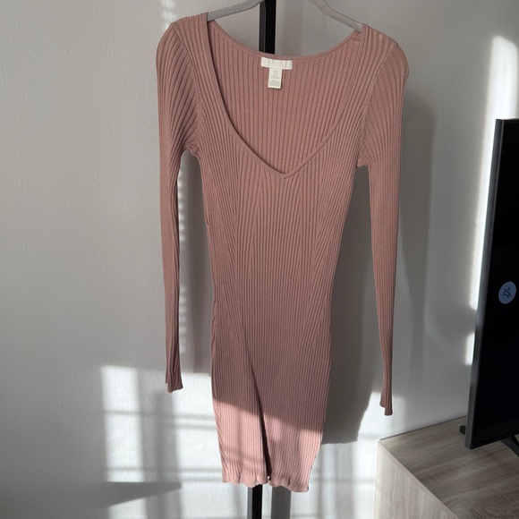 H&M Long Sleeve Ribbed Dress Dusty Rose Size Small - Picture 3 of 5